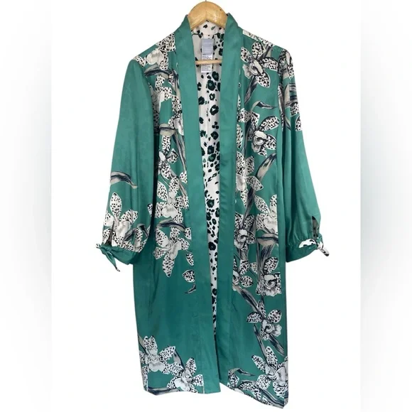 Chicos Reversible Floral To Animal-Print Duster Jacket size size 2 (12-14) - Picture 3 of 14